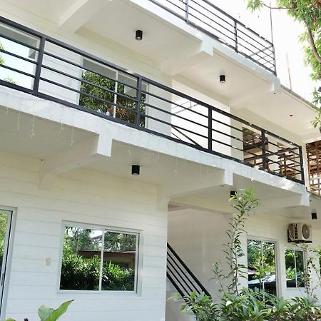 Location One Eighty Bed & Breakfast Bangcusay Bagian luar foto