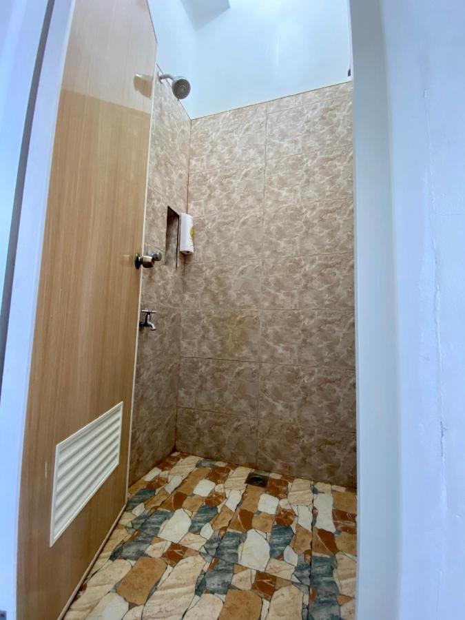 Location One Eighty Bed & Breakfast Bangcusay Bagian luar foto