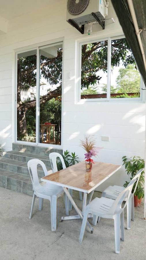 Location One Eighty Bed & Breakfast Bangcusay Bagian luar foto
